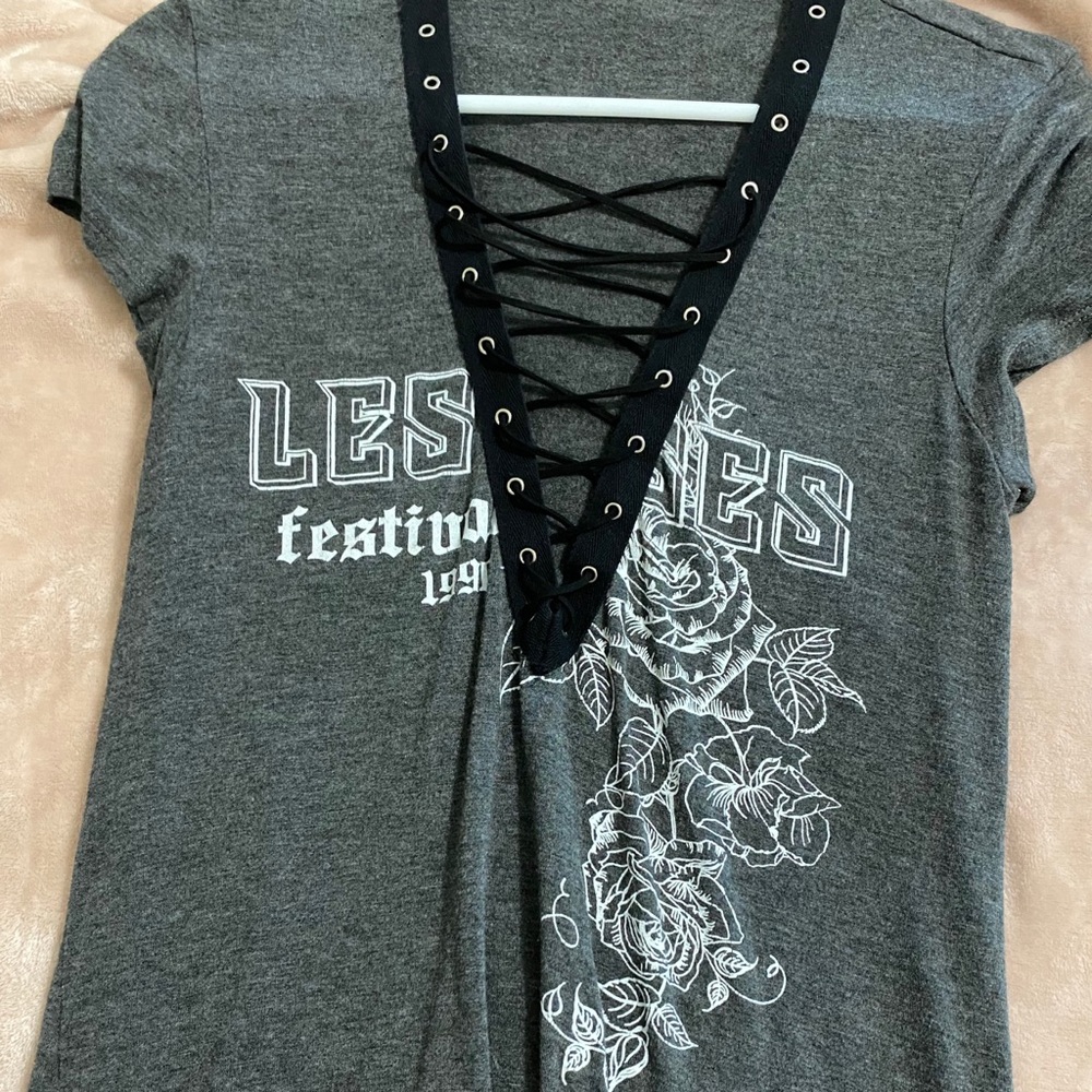 size small low neck top